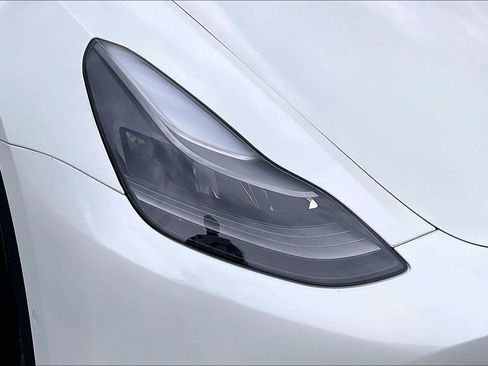 Used 2020 Tesla Model 3 Long Range image 26