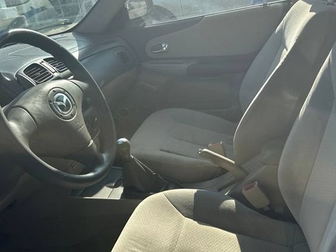 Used 2002 MAZDA Protege FWD image 13