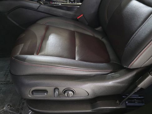 Used 2022 Chevrolet Blazer RS w/ Enhanced Convenience Package FWD image 25