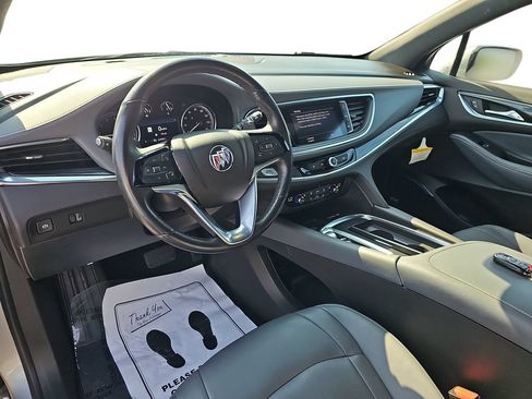 Used 2023 Buick Enclave Essence w/ Experience Buick Package FWD image 16