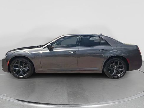 Used 2023 Chrysler 300 Touring w/ Sport Appearance Package RWD image 7