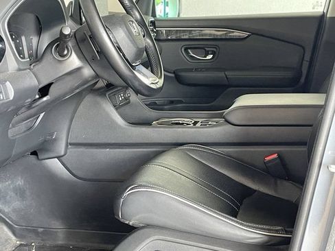 Used 2023 Honda Pilot Elite image 15