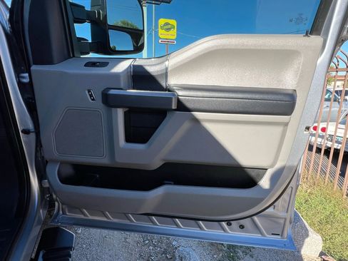 Used 2022 Ford F350 XLT image 19