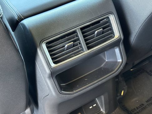 Used 2025 Volkswagen Atlas Cross Sport SE FWD image 35