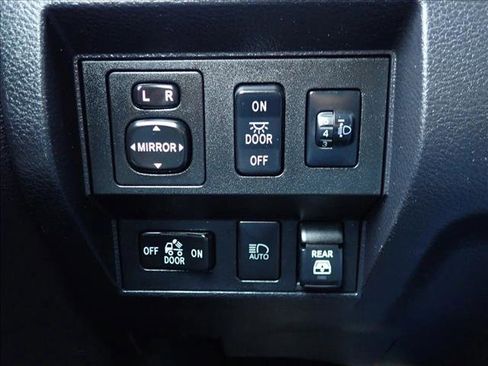 Used 2021 Toyota Tundra SR5 AWD/4WD image 20