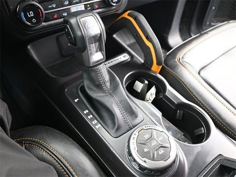 Used 2024 Ford Bronco Badlands image 15