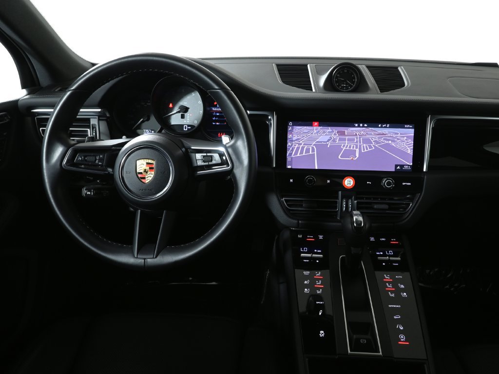 Used 2023 Porsche Macan S AWD/4WD image 16