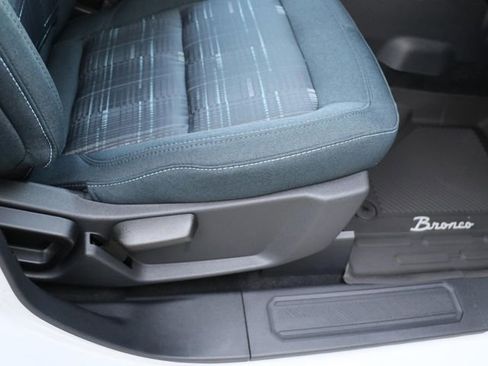 New 2026 Ford Bronco Heritage Edition AWD/4WD image 11