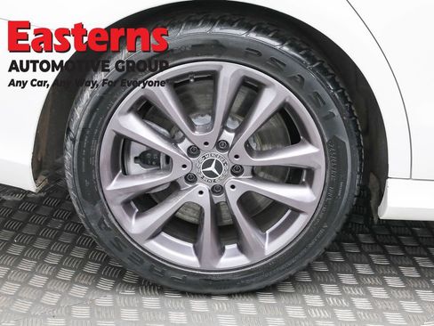 Used 2019 Mercedes-Benz E 450 4MATIC Sedan w/ Premium Package image 33