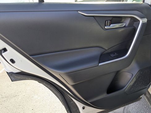 Used 2024 Toyota RAV4 XLE image 31