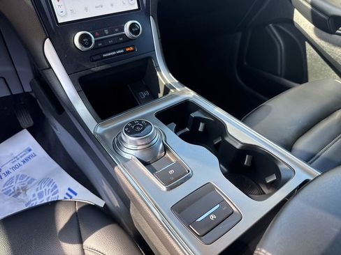 Used 2022 Ford Edge SEL w/ Convenience Package AWD/4WD image 15