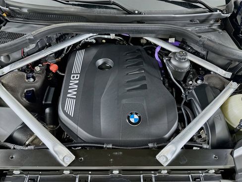 Used 2024 BMW X7 xDrive40i w/ M Sport Package image 33