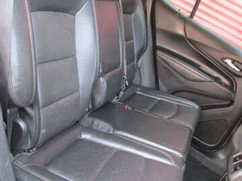 Used 2018 Chevrolet Equinox Premier image 17