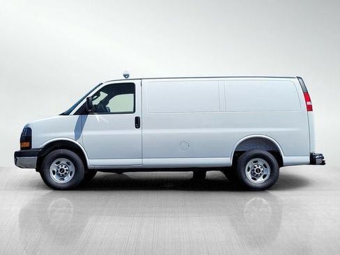 New 2026 GMC Savana 2500 w/ Driver Convenience Package RWD image 7