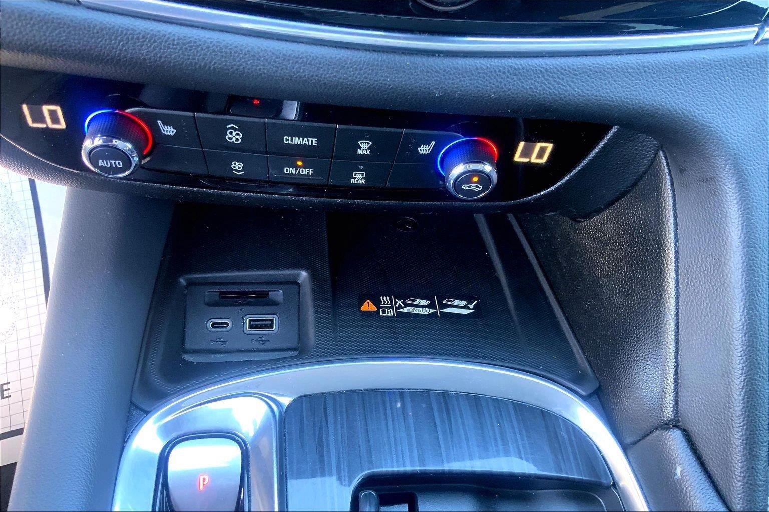 Used 2022 Buick Enclave Essence w/ Experience Buick Package FWD image 35