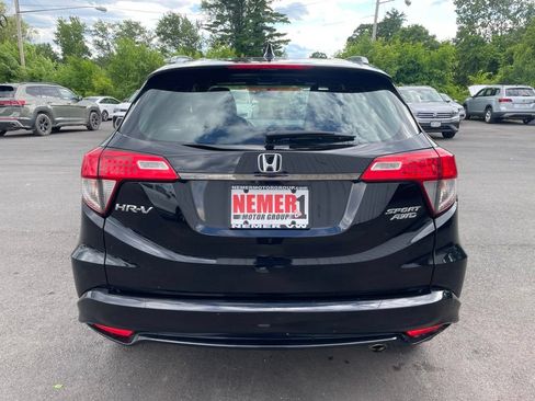Used 2020 Honda HR-V Sport image 4