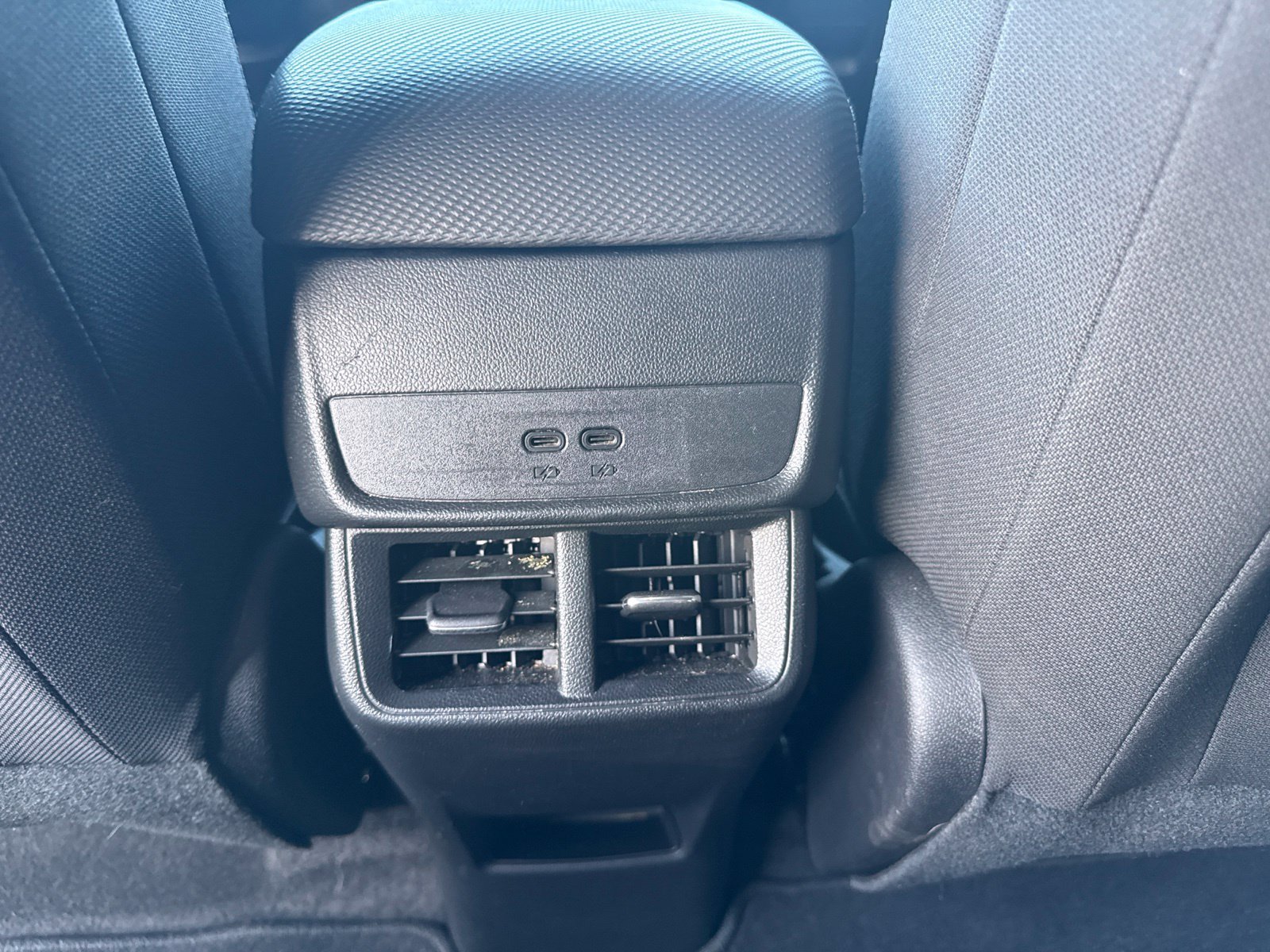 Used 2025 Chevrolet Equinox LT w/ Safety and Technology Package FWD image 17