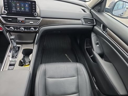 Used 2021 Honda Accord EX-L image 16