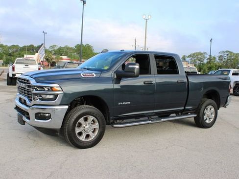 Used 2026 RAM 2500 Big Horn AWD/4WD image 5