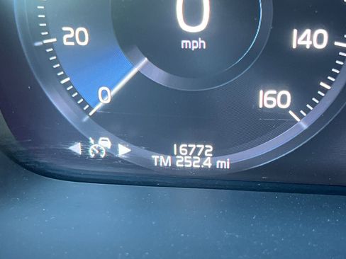 Used 2020 Volvo XC90 T8 Inscription image 27