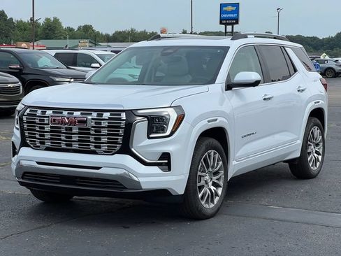 Used 2027 GMC Terrain Denali w/ LPO, Floor Liner Package AWD/4WD image 45