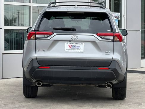 Used 2025 Toyota RAV4 XLE w/ Convenience Package AWD/4WD image 5