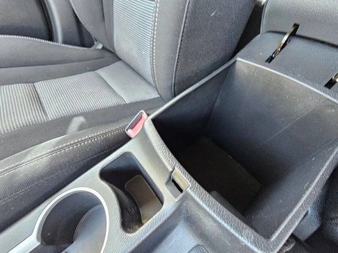 Used 2016 Hyundai Elantra GT image 29