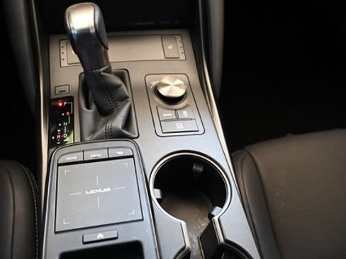 Certified 2025 Lexus IS 300 F Sport RWD image 8