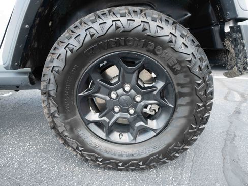 Used 2023 Jeep Wrangler Unlimited AWD/4WD image 29