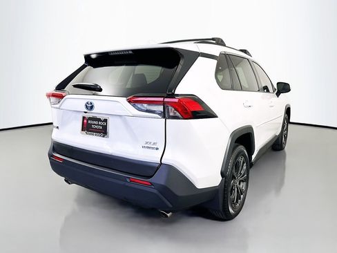 Used 2024 Toyota RAV4 XLE Premium image 5