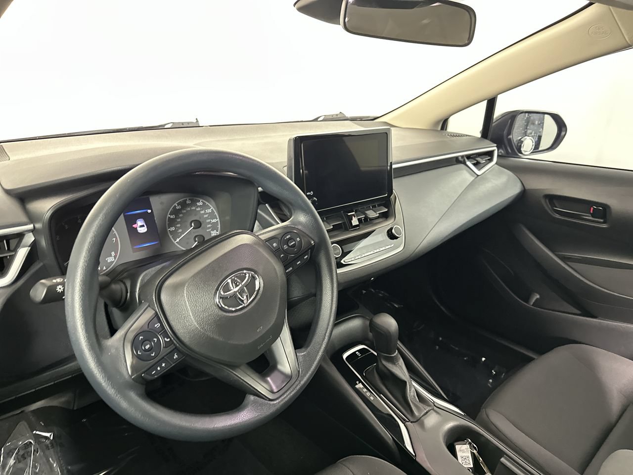 Used 2023 Toyota Corolla LE FWD image 19