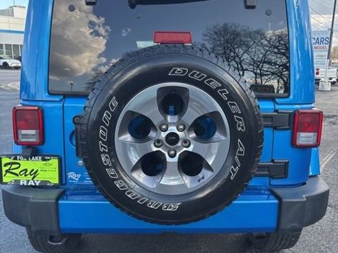 Used 2016 Jeep Wrangler Unlimited Sahara AWD/4WD image 8