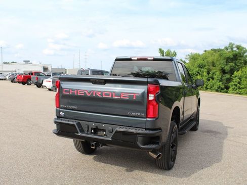 Used 2021 Chevrolet Silverado 1500 Custom Trail Boss AWD/4WD image 7