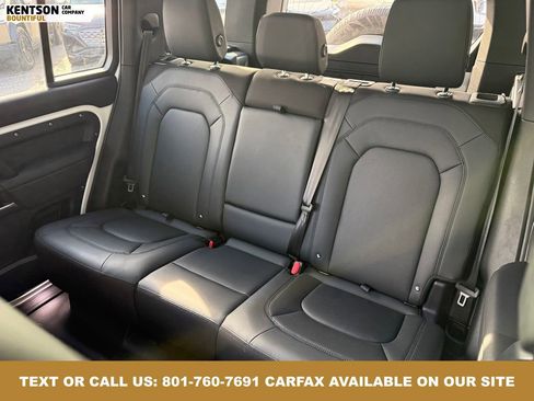 Used 2025 Land Rover Defender 110 S image 33