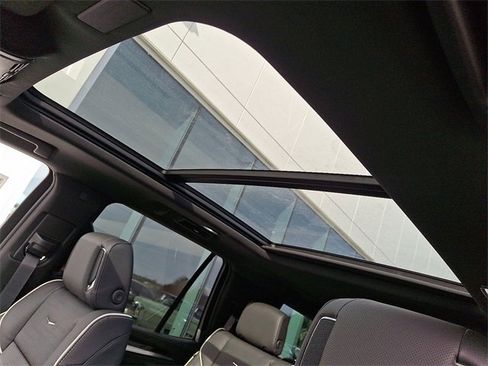 New 2026 Cadillac Escalade Luxury w/ Touring Package image 15