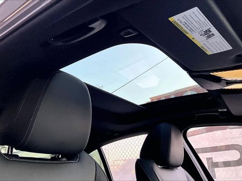 Certified 2023 BMW 330i Sedan w/ Premium Package image 13