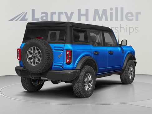 Used 2024 Ford Bronco Badlands AWD/4WD image 2
