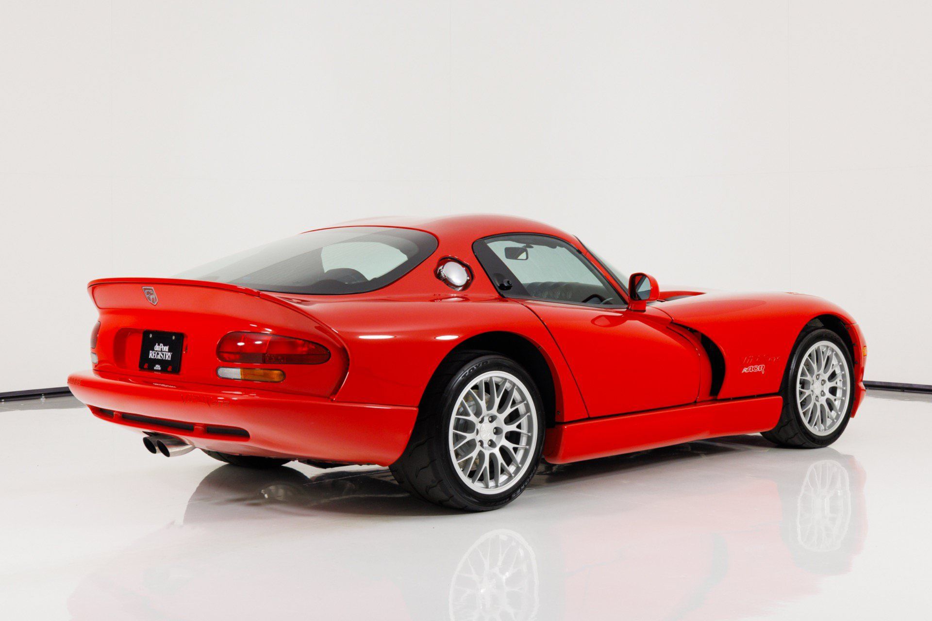 Used 1999 Dodge Viper GTS RWD image 3