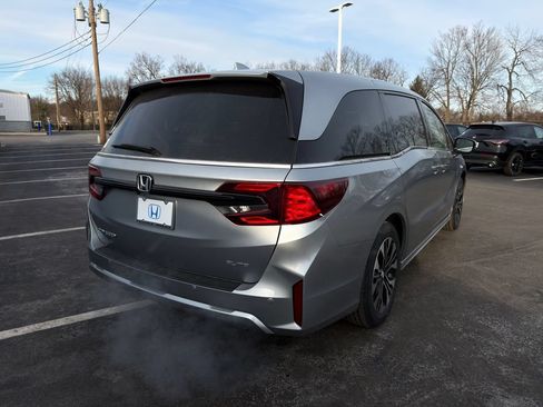 Used 2026 Honda Odyssey Elite image 5