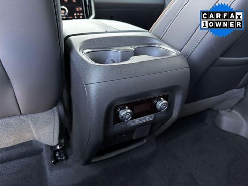 Used 2026 GMC Acadia AT4 w/ Super Cruise Package image 27