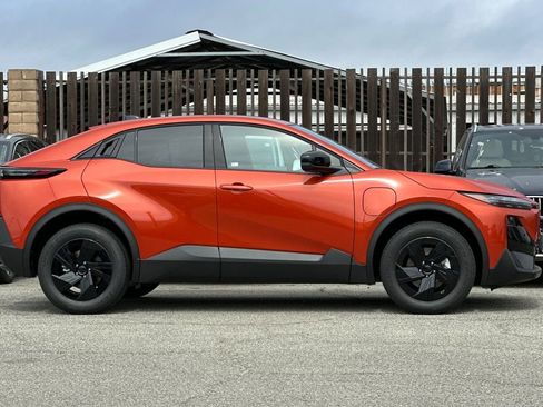 New 2026 Subaru Uncharted Premium FWD image 3