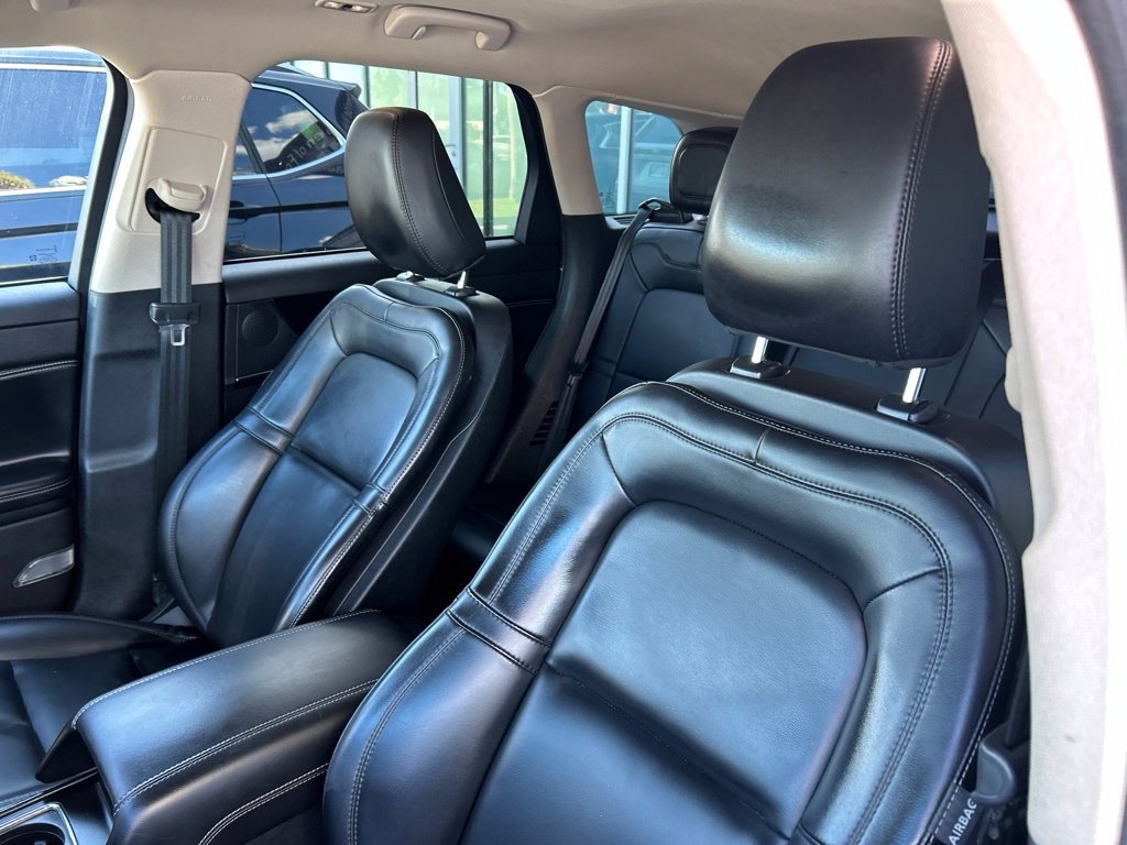 Used 2023 Lincoln Corsair AWD image 20