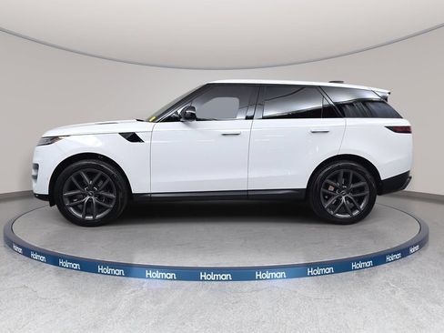 Used 2024 Land Rover Range Rover Sport SE AWD/4WD image 9