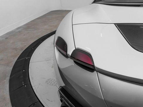 Certified 2025 Ferrari Roma Base image 47