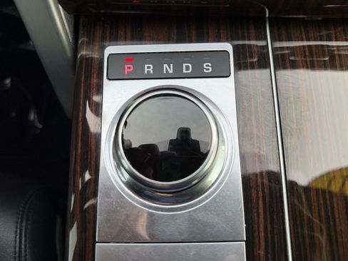 Used 2017 Land Rover Range Rover Supercharged image 31