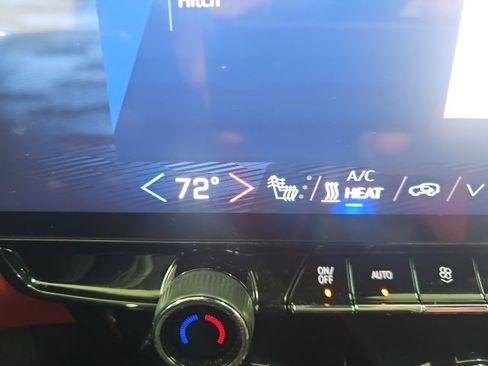 Used 2024 Chevrolet Blazer EV RS image 25