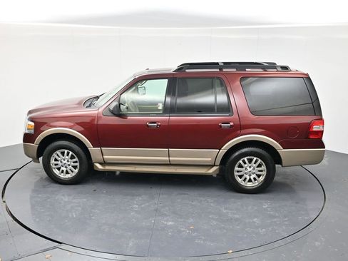 Used 2012 Ford Expedition XLT image 42