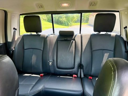 Used 2018 RAM 2500 Laramie w/ Convenience Group AWD/4WD image 9