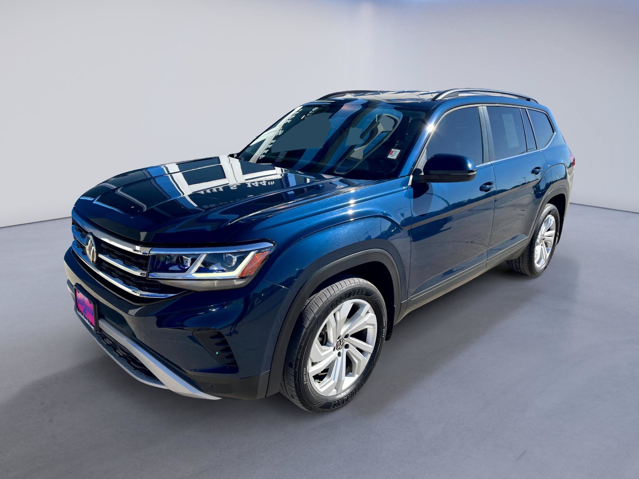 Used 2023 Volkswagen Atlas SE AWD/4WD image 4