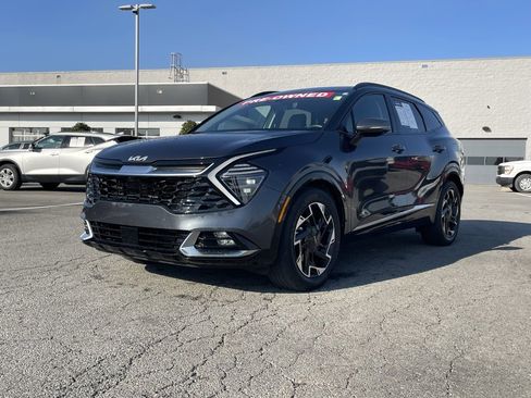 Used 2023 Kia Sportage SX image 3